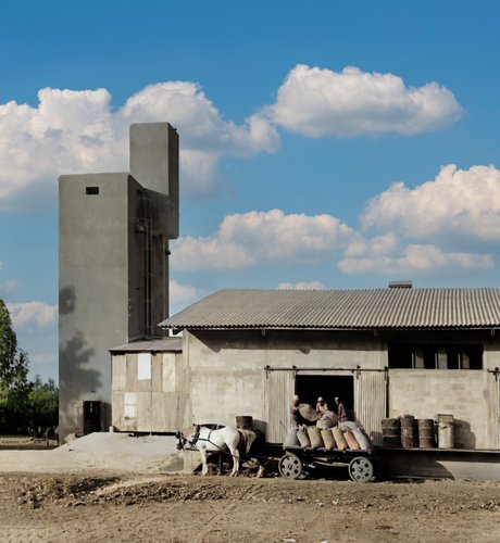Kibbutz Tel Yosef in 1944 — a silo and a horse-cart in the Yishuv